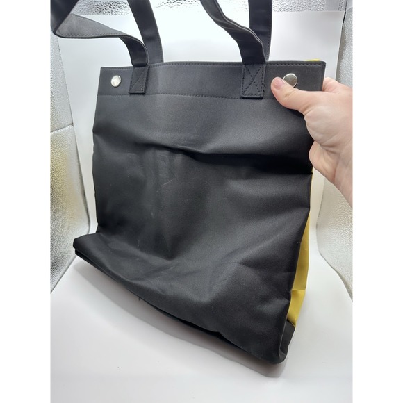 Disney Mickey Mouse Yellow Nylon Tote 12"x12"x5" W/ Umbrella & Zipper Pouch NWT - Picture 3 of 7